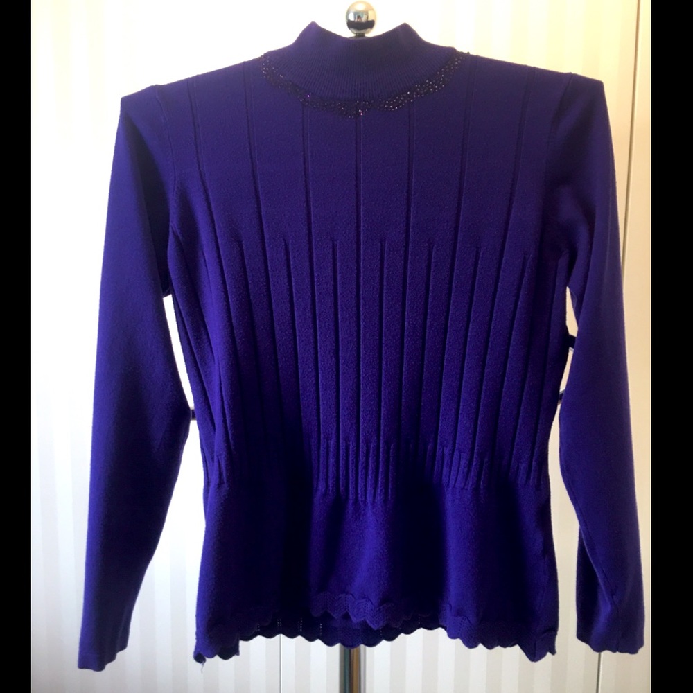 Conrad C purple knit long sleeve ribbed jewel detail crew neck Size M